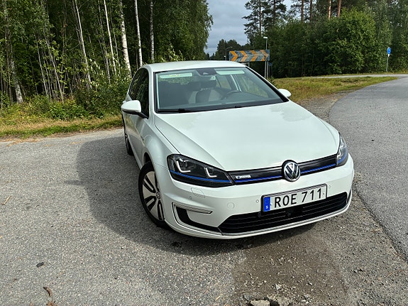 Volkswagen e-Golf VII 5 of 10