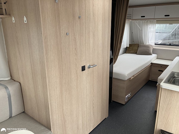 Adria AVIVA 492 LU *MOVER / Cykelställ / Solpanel* 7 of 12