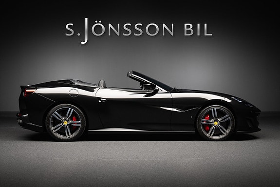 Ferrari Portofino 3 of 5