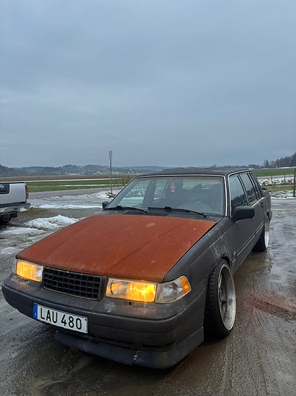 Volvo 740 4 of 5