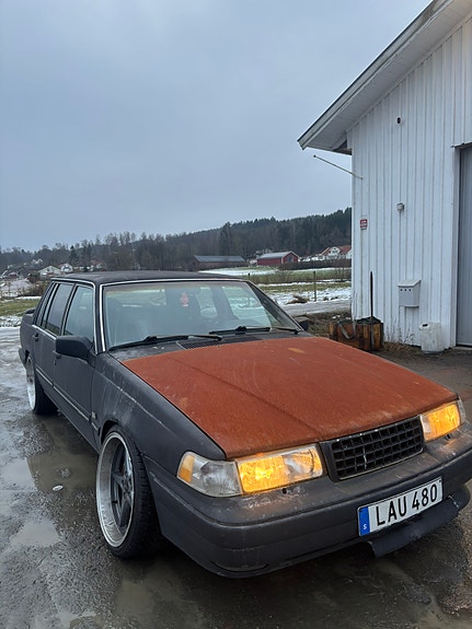 Volvo 740 3 of 5