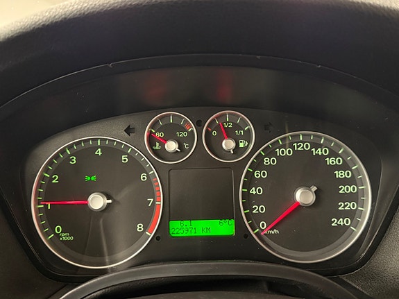 Ford Focus 20 of 28