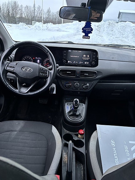 Hyundai i10 4 of 4