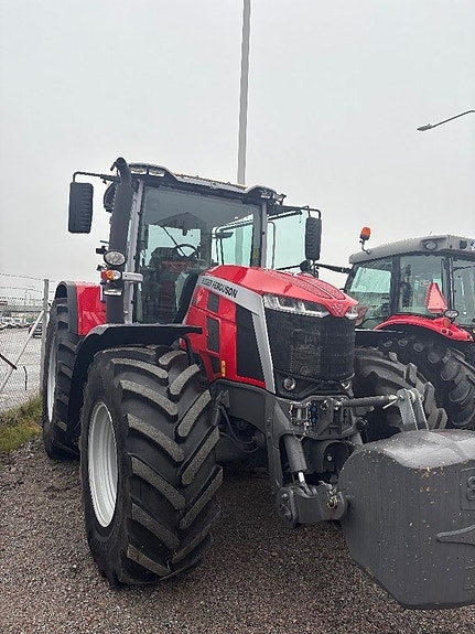 Massey Ferguson 8 S