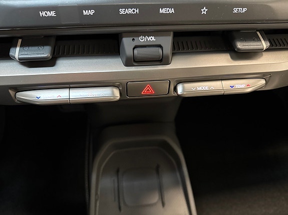 Kia EV4 17 of 21