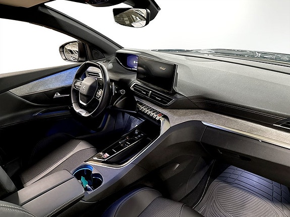 Peugeot 5008 11 of 16