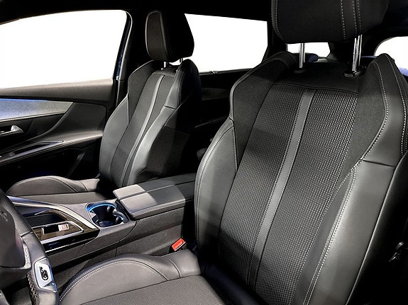 Peugeot 5008 5 of 5