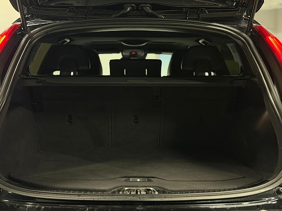 Volvo V60 8 of 27