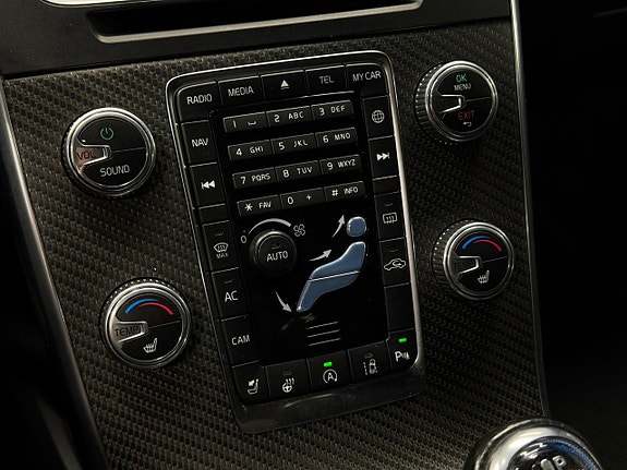 Volvo V60 22 of 27