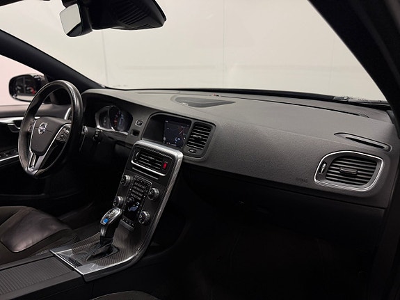 Volvo V60 26 of 27