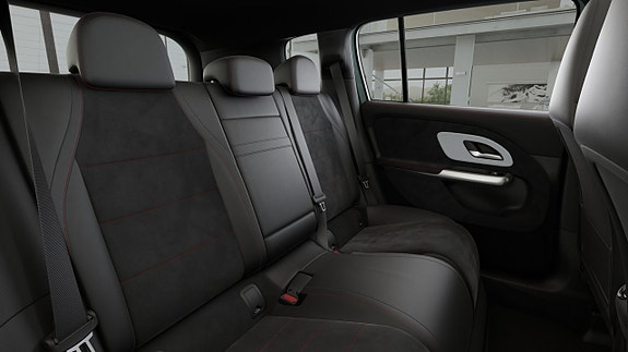 Mercedes-Benz GLB250+ 15 of 15