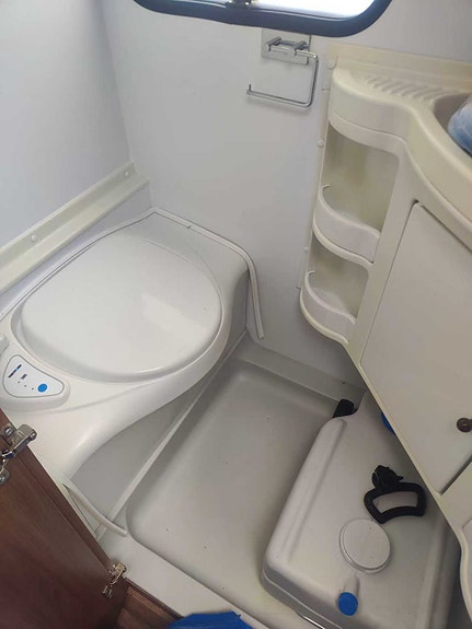 Adria Altea 542pk 9 of 23