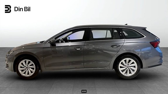 Skoda Octavia 2 of 5