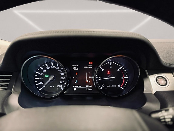 Land Rover Range Rover Evoque 17 of 26