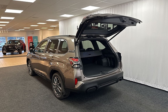 Subaru Forester 5 of 5