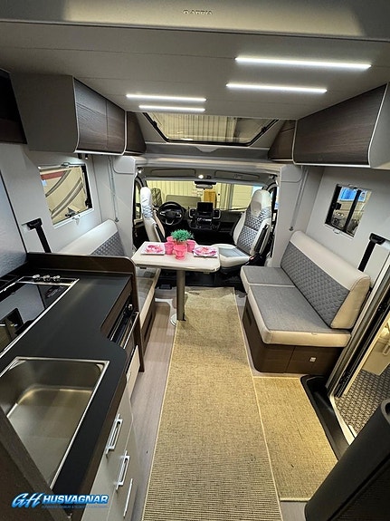 Adria MATRIX SUPREME 670 DL - 140HP 43H 13 of 15
