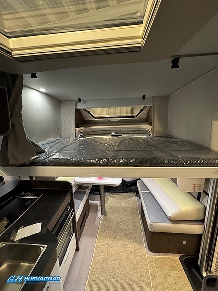 Adria MATRIX SUPREME 670 DL - 140HP 43H 14 of 15
