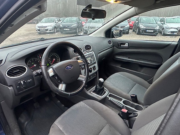 Ford Focus 6 of 9