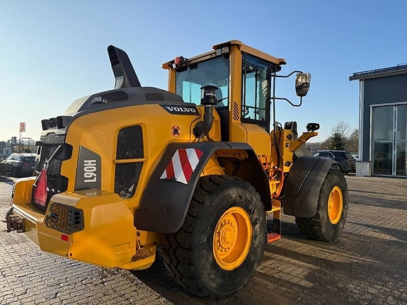 Volvo L 90 H 3 of 5