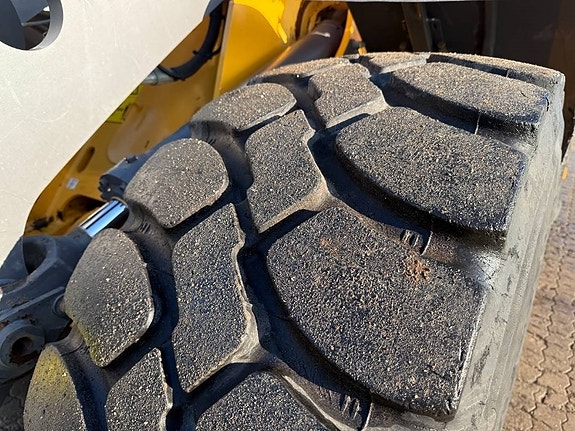 Volvo L 90 H 10 of 12