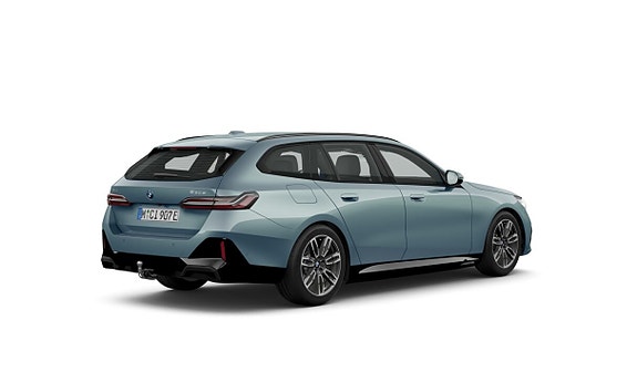 BMW 530e 3 of 6