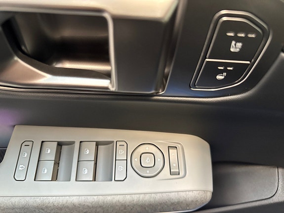 Kia EV4 16 of 22