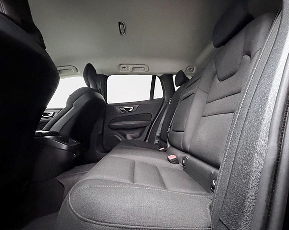 Volvo V60 15 of 30