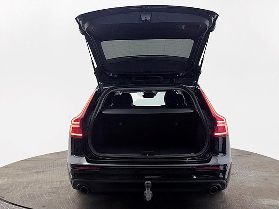Volvo V60 8 of 30