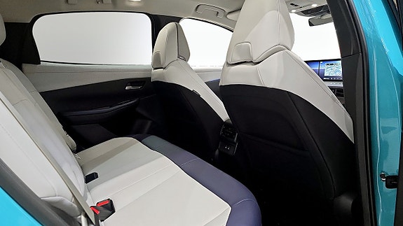 Nissan Leaf 5 of 16