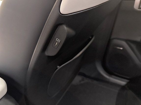 Kia EV4 21 of 25