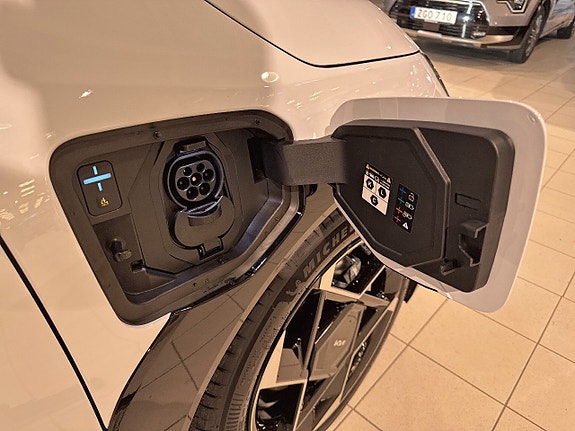 Kia EV4 23 of 25