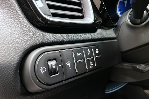 Kia Ceed 12 of 30