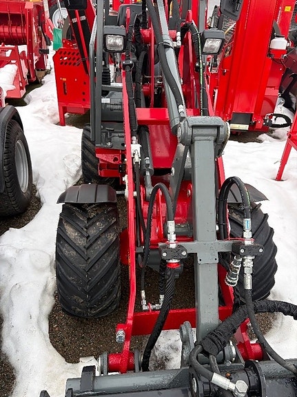 Weidemann 1140 3 of 8