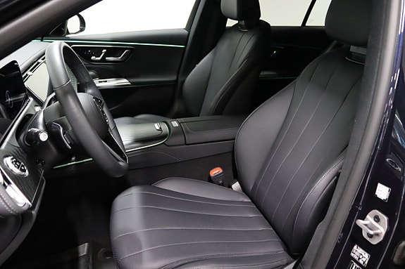 Mercedes-Benz E220 21 of 23