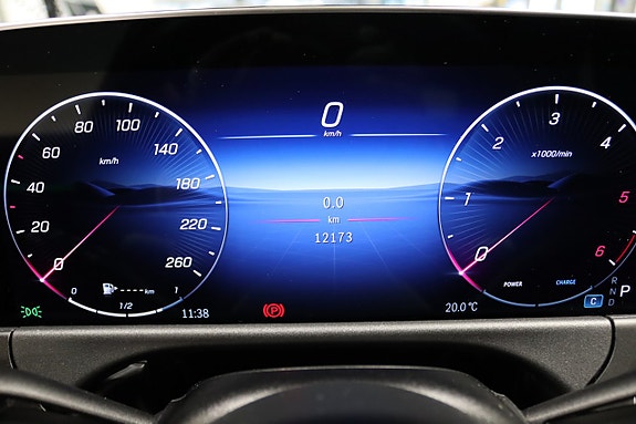 Mercedes-Benz E220 13 of 23