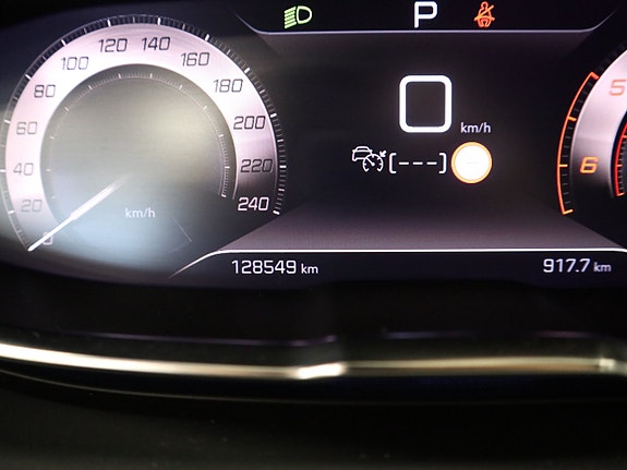 Peugeot 5008 8 of 13