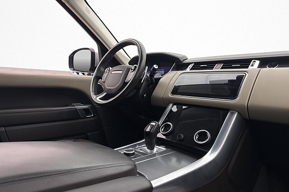 Land Rover Range Rover Sport 25 of 30