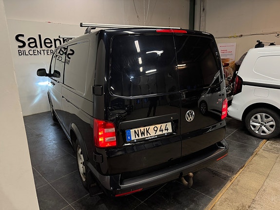 Volkswagen Transporter 8 of 26