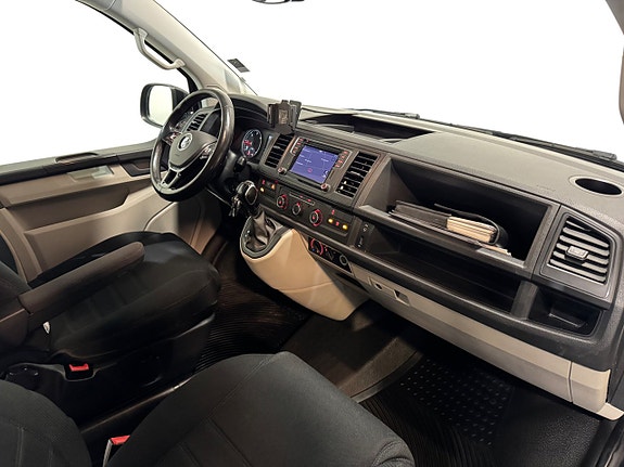 Volkswagen Transporter 13 of 26
