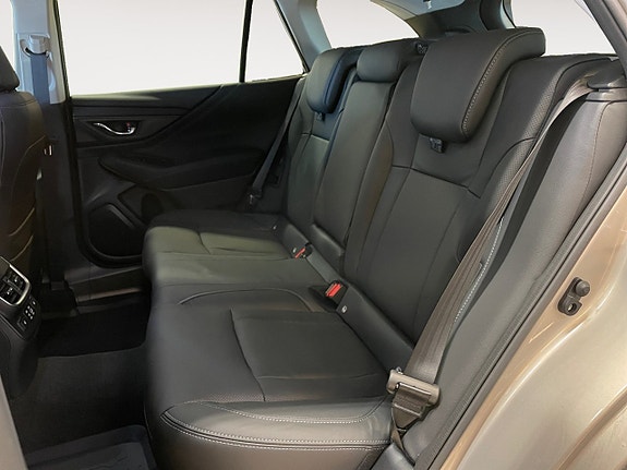 Subaru Outback 11 of 22