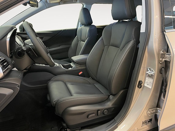 Subaru Outback 10 of 22