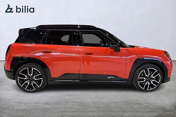 MINI Aceman SE 16 of 18