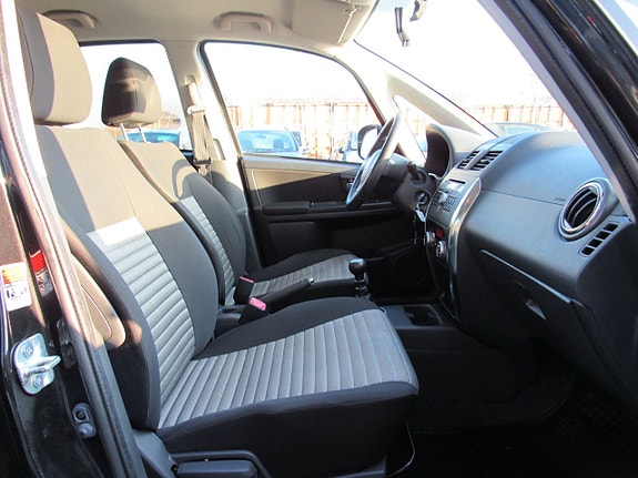 Fiat Sedici 10 of 14