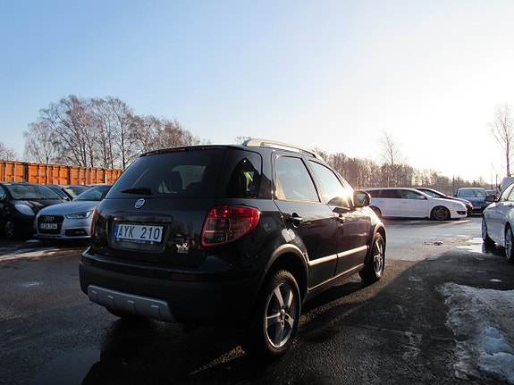 Fiat Sedici 5 of 5