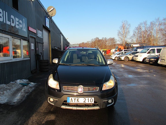 Fiat Sedici 3 of 5