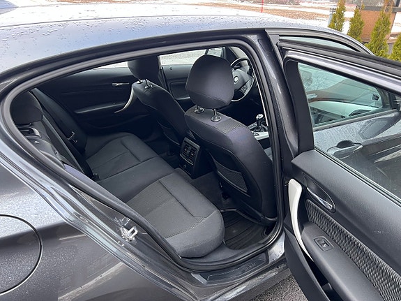 BMW 116i 10 of 15