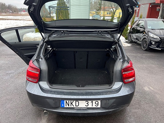 BMW 116i 9 of 15