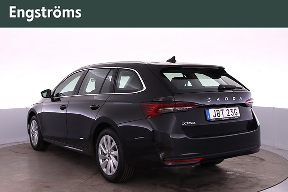 Skoda Octavia 3 of 5