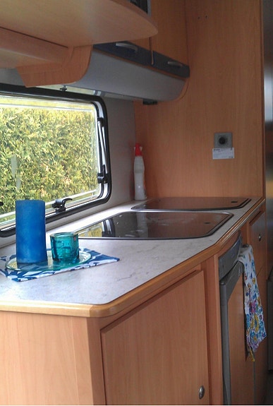 Knaus Vimara Barnkammarvagn Uthyres 5 of 6