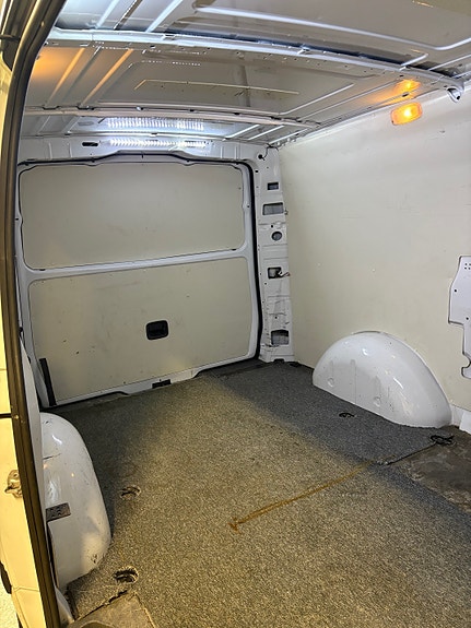 Mercedes-Benz Vito 113 8 of 10